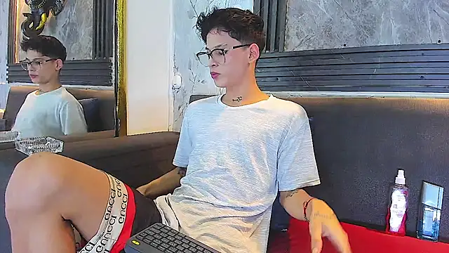 Snapshot of Brianhot0F chatting on 5, 7, 2026 Brianhot0F online show from 5, 7, 2026