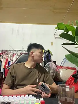 anhlam99 online show from 4, 6, 2026
