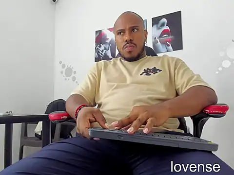 Snapshot of AlessandroHammed chatting on 10, 7, 2026 AlessandroHammed online show from 10, 7, 2026