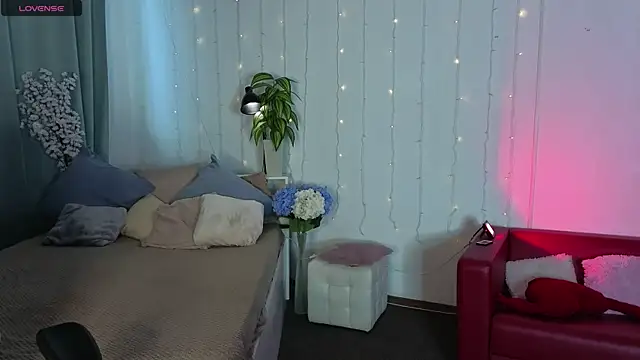 Velvet  Kiss online show from 24, 6, 2026
