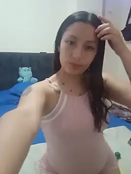 MiaSaen online show from 10, 6, 2026