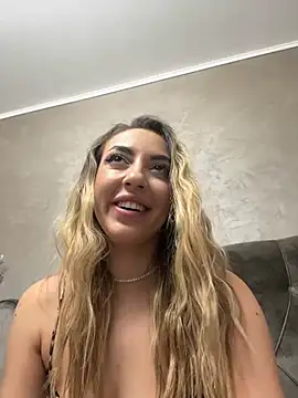 Snapshot of BabesGoWild chatting on 16, 1, 2025 BabesGoWild online show from 16, 1, 2025