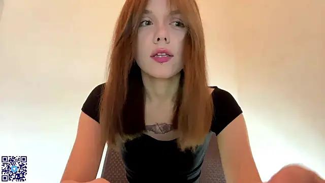 Snapshot of Linecutie chatting on 29, 7, 2026 Linecutie online show from 29, 7, 2026