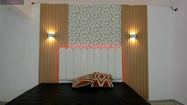 Snapshot of natalie_portmann chatting on 22, 7, 2026 natalie portmann online show from 22, 7, 2026