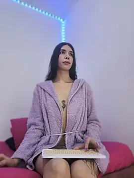 Snapshot of MaddyMendozax chatting on 28, 6, 2026 MaddyMendozax online show from 28, 6, 2026