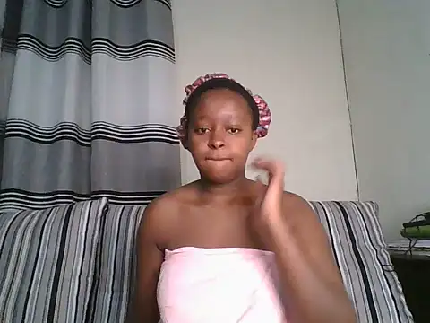 Snapshot of Ellah_simone chatting on 21, 7, 2026 Ellah simone online show from 21, 7, 2026