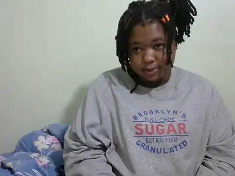 Snapshot of pretty_julie22 chatting on 27, 6, 2026 pretty julie22 online show from 27, 6, 2026