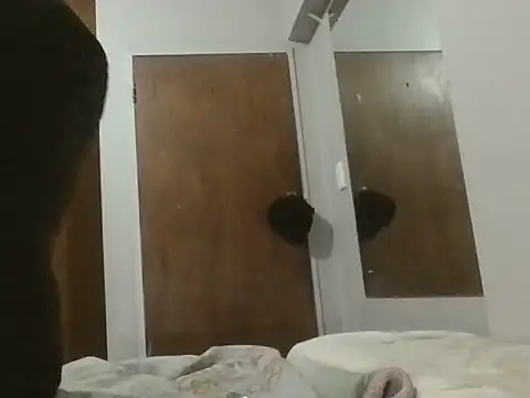smalldick7090 online show from 10, 6, 2026