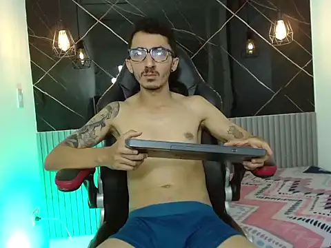 DylanAnderson1 online show from 19, 6, 2026