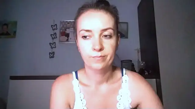 JenniferAlone online show from 30, 6, 2026