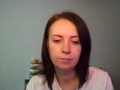 JenniferAlone online show from 6, 7, 2026
