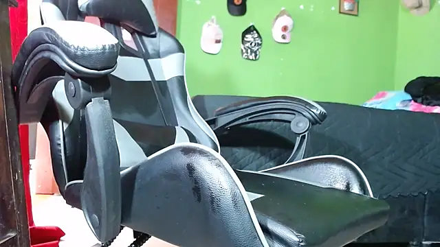 Snapshot of Arian_Pervert chatting on 23, 1, 2025 Arian Pervert online show from 23, 1, 2025