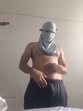 reymisterio111 online show from 8, 6, 2026