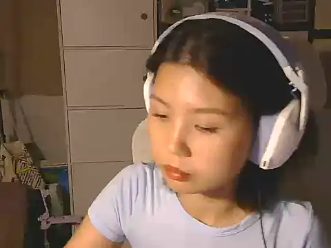 urgrl portia online show from 11, 6, 2026