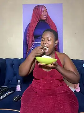 BigBootyBrie01 online show from 25, 6, 2026
