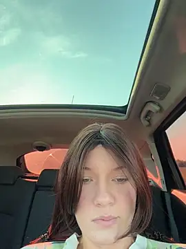 Snapshot of girl-Emily chatting on 31, 7, 2026 girl-Emily online show from 31, 7, 2026