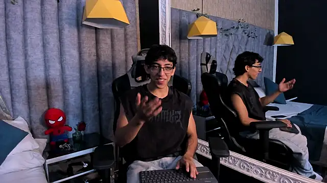 JuliaanRoss online show from 29, 7, 2026