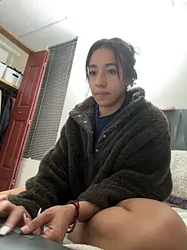 Amber Morgan 1 online show from 18, 6, 2026