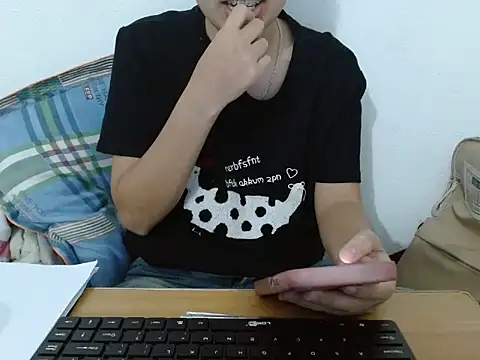 ThuyTien279 online show from 8, 7, 2026