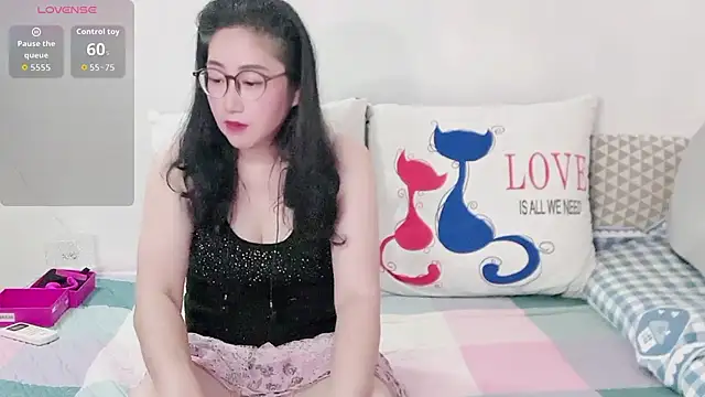 Snapshot of alisa-baby-666 chatting on 11, 6, 2026 alisa-baby-666 online show from 11, 6, 2026