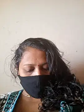Snapshot of vandana-love chatting on 24, 6, 2026 vandana-love online show from 24, 6, 2026
