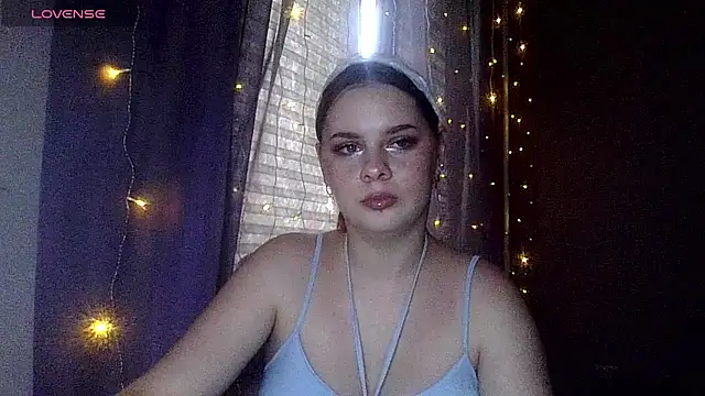 dakota charm  online show from 27, 6, 2026