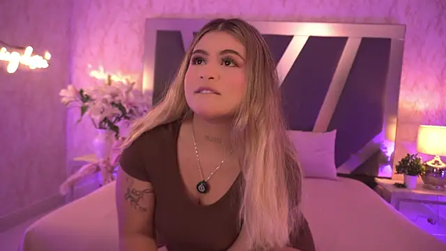Snapshot of Sahury_Sweet chatting on 20, 7, 2026 Sahury Sweet online show from 20, 7, 2026