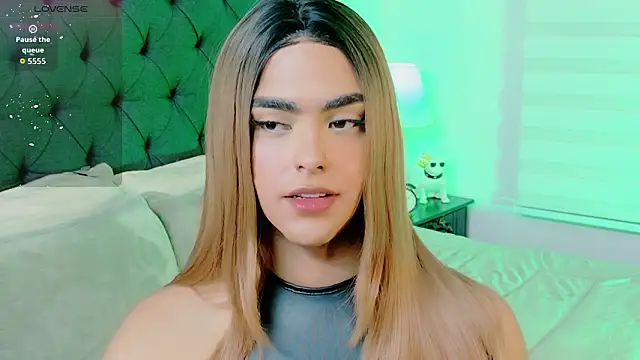 Scarlethvhonparker online show from 2, 3, 2026