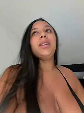 Victoria Owens online show from 8, 7, 2026