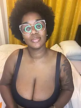 Snapshot of Honeylust26 chatting on 28, 7, 2026 Honeylust26 online show from 28, 7, 2026