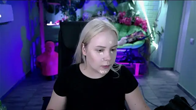 Snapshot of stellawatts chatting on 5, 7, 2026 stellawatts online show from 5, 7, 2026