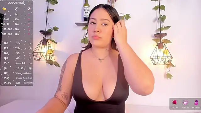 aisha duque  online show from 21, 7, 2026