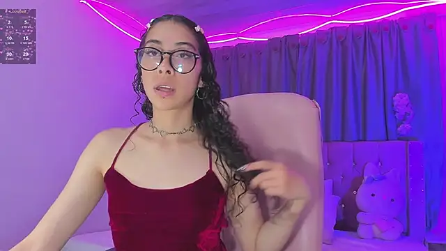 Snapshot of Sarah_Moon1 chatting on 16, 7, 2026 Sarah Moon1 online show from 16, 7, 2026