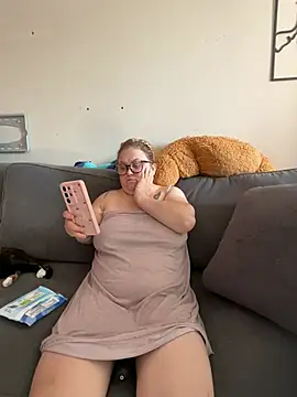 Ivy-Rose-xx online show from 17, 7, 2026