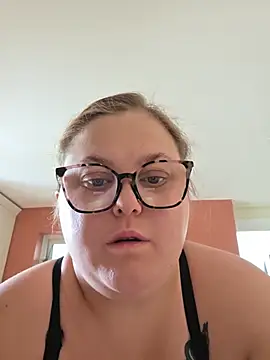 Ivy-Rose-xx online show from 19, 7, 2026
