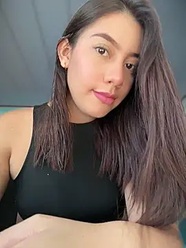Saracalderon online show from 6, 7, 2026