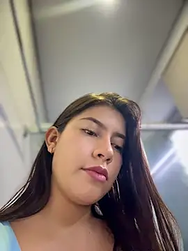 Saracalderon online show from 27, 7, 2026