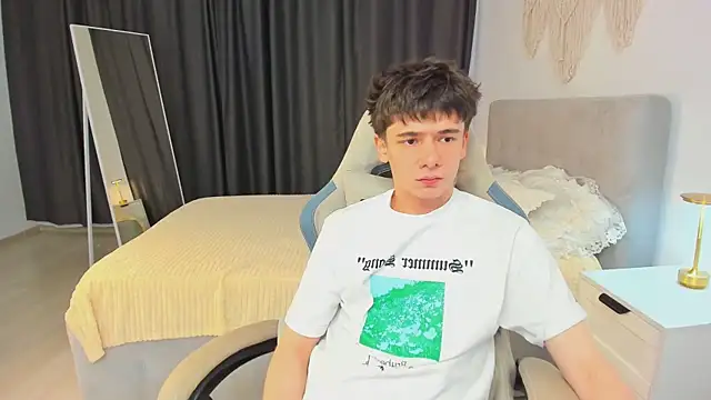 Ethan Crowe online show from 16, 7, 2026