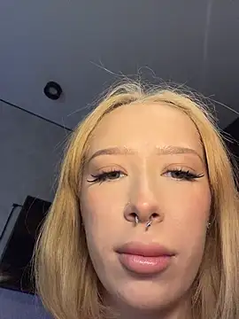 MaryChanXO online show from 2, 7, 2026