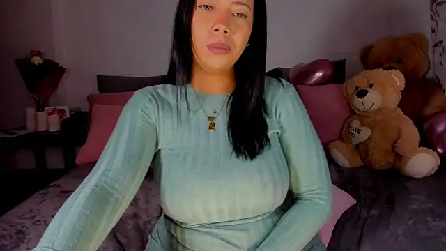 NicolePasqualott online show from 1, 3, 2025