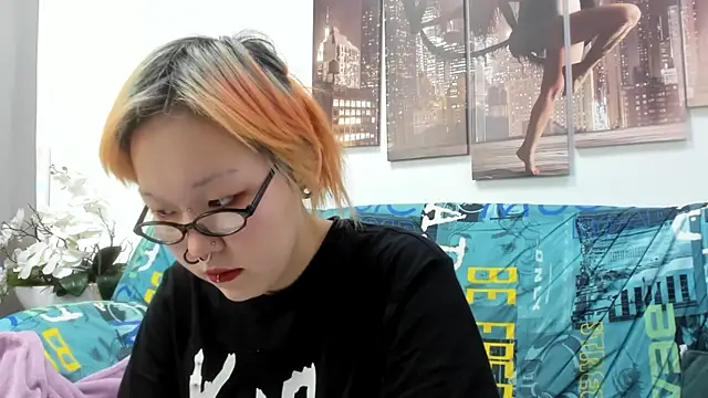 Snapshot of Cute__Kiko chatting on 7, 7, 2026 Cute Kiko online show from 7, 7, 2026