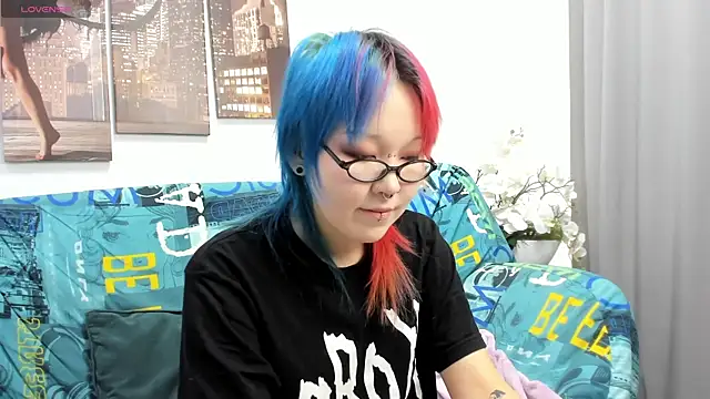 Snapshot of Cute__Kiko chatting on 22, 7, 2026 Cute Kiko online show from 22, 7, 2026
