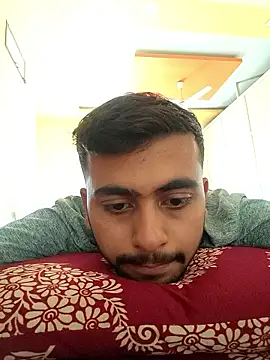 Snapshot of Royal_yadav_2310 chatting on 18, 6, 2026 Royal yadav 2310 online show from 18, 6, 2026