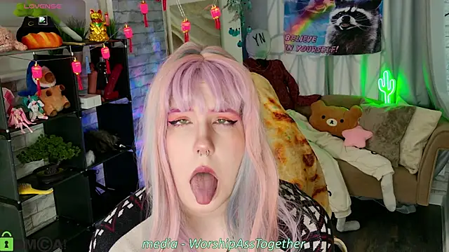 Snapshot of Candy-yeah chatting on 8, 7, 2026 Candy-yeah online show from 8, 7, 2026