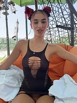 Snapshot of VixenRosse chatting on 17, 7, 2026 VixenRosse online show from 17, 7, 2026