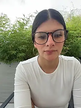 Mia Alanna online show from 17, 6, 2026
