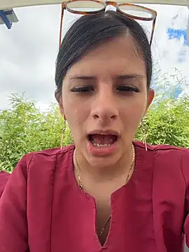 Mia Alanna online show from 5, 7, 2026