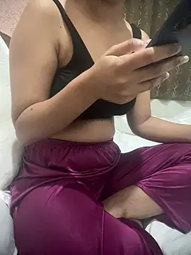 Kyaara sexy6 online show from 8, 7, 2026