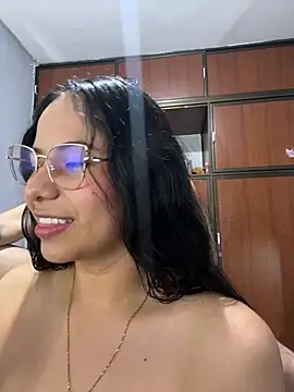 ColombianSexyCouple  online show from 7, 7, 2026