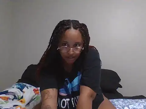 Snapshot of ManEaterMint chatting on 18, 6, 2026 ManEaterMint online show from 18, 6, 2026